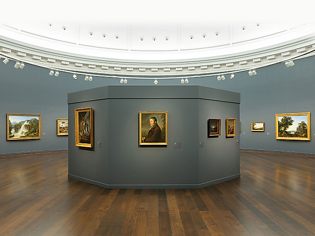 Ausstellungsraum der Hamburger Kunsthalle mit Gemälden alter Meister in eleganter Rundpräsentation